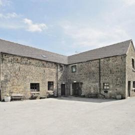 The Stable - B6205, hotel in Onecote