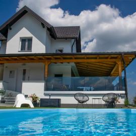 Holiday House Ad Astra