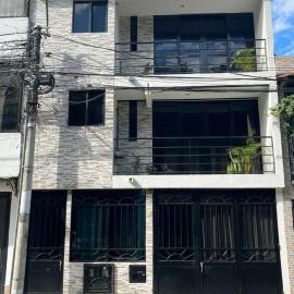 Primavera house - Habitaciones Full amobladas، فندق في إباغويه