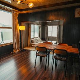 Cabin Build Take - 竹, Hotel in Biei