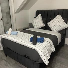 5eme avenue de meaux – hotel w mieście Meaux