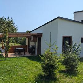 Útulný apartmán Vážka u Pastvinské přehrady v Orlických horách, Hotel in Nekoř