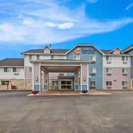Comfort Inn & Suites Bellevue - Omaha Offutt AFB, hotel di Bellevue