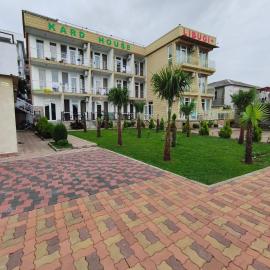 KARD HOUSE, hotel u gradu Kobuleti