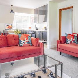 The Flat - Waresley Park Estate