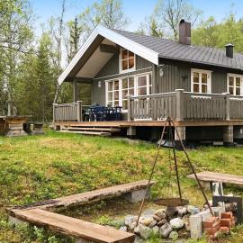 6 person holiday home in Ballangen, hotell sihtkohas Ballangen