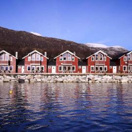Hav og Fjell AS, hotel en Hansnes