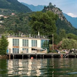 Lakefront Retreat with Garden, hotel a Marone
