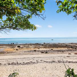Ocean Views & Private Beach 3BR Nature Escape villa, hotel a Plymouth