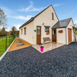 Modern Holiday Home in Lavacherie, hotel u gradu Sainte-Ode