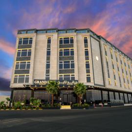 Grand Line, hotel en Tabuk
