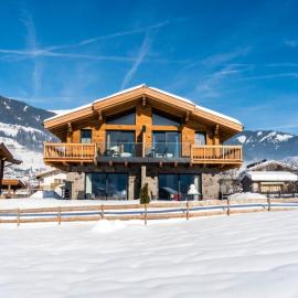Chalet in Niedernsill near Ski Slopes