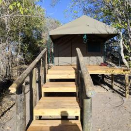 Hippo Lagoon Tent On Deck, hotel u gradu 'Maun'