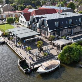 Appartementen De Helling 44, hotel v destinácii Heeg