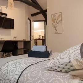 Le Petit Dagonneau, hotel in Varennes Vauzelles