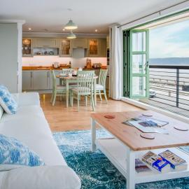 3 St Brides Bay View - 3 Bedroom - Broad Haven: Broad Haven şehrinde bir otel