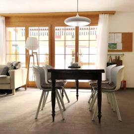 Terrace with View-Cozy Retreat-Free Parking โรงแรมในเลาเทอร์บรุนเนน