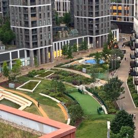 Stylish 2BR Apartment Near Wembley Stadium - Balcony & Parking, hotel di London