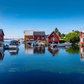Raffelbrygga, hotel em Bud