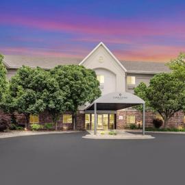 Candlewood Suites Appleton by IHG โรงแรมในแอพเพิลทัน
