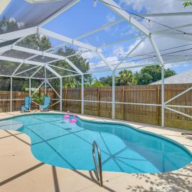Family Getaway w/ Backyard Oasis in Vero Beach!, hotel in Vero Beach
