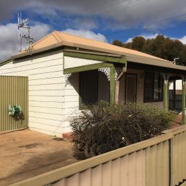Away Cottages Broken Hill, hotel din Broken Hill