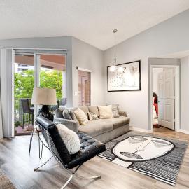 2 Br 2 Bath Waterfront Apt Walking To Beach, hotel a Hallandale Beach
