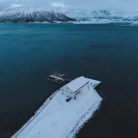 Arctic Ocean Lodge, hotell i Skjolde