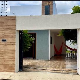casa em Arcoverde, hotel u gradu Arcoverde