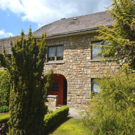 Cosy Holiday Home with Sauna, Terrace, hotel u gradu Butgenbah