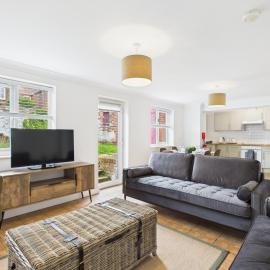 Spacious Apartment with Private Garden
