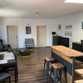 Apartmán EMES s terasou