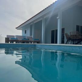 Villa with private pool close to the most beautiful beaches!, hotel in Fontein