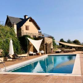 Casa de muntanya Can Coll de Susqueda Girona, hotel u gradu Susqueda