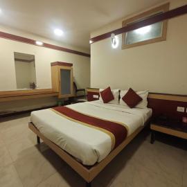 Hotel Quike at Rs 999 - Electronic City, hotel i Bangalore