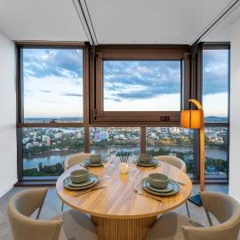 Queen's Wharf - Lv48 2Bedroom apt next to the Star