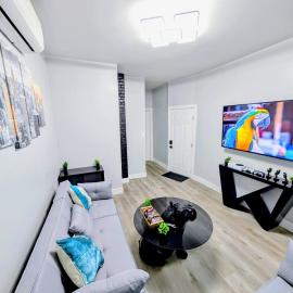 Newly renovated luxury 3BR Condo! 30 mins to NYC, hotel u gradu 'Jersey City'
