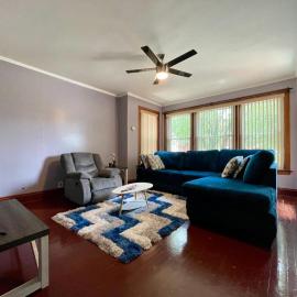 Fully Furnished 2BR Apartment Near Oak Park I Utilities Included I Car Rental Available