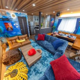 3 minutes from Sangenjaya 90square meters 50square meters rooftop 3LDK Relaxing Tokyo stay with rooftop, jacuzzi projector
