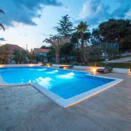 Scenic Holiday Home in Bibinje near Sea, hotel in Bibinje
