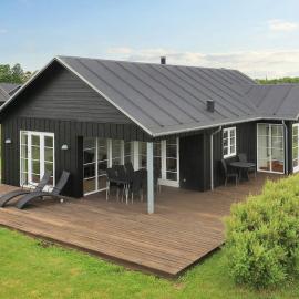 4 star holiday home in Nysted, hótel í Nysted