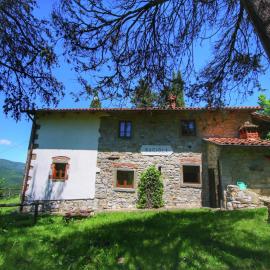 Farmhouse with pool,Ortignano, Hotel in Castel Focognano