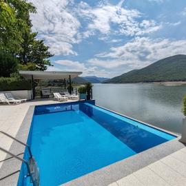 Villa Tikvesh Lake, hotel in Kavadarci