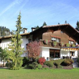 Apartment in Hinterbichl near Ski Bus