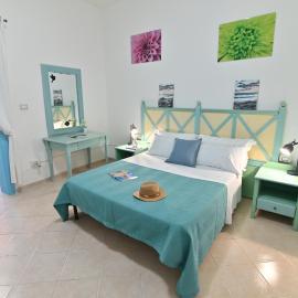 IzzHome Sea Style Apartment