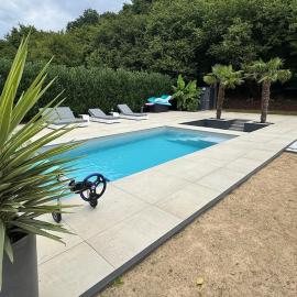 Villa Baloo avec piscine et jacuzzi, hotel v mestu Mellet