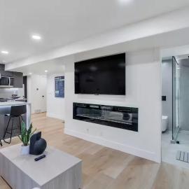 Modern LuxeDen with Private Hot Tub and Fenced Yard, hotell sihtkohas Lehi