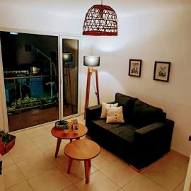 Paloma Suite, dpto céntrico, luminoso, con cochera, ξενοδοχείο σε Ταντίλ