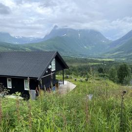 Great cabin in beautiful nature, hotell i Ørsta