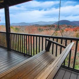 New The Hummingbird - MtnViews Hot Tub Game Room、Sautee Nacoocheeのホテル